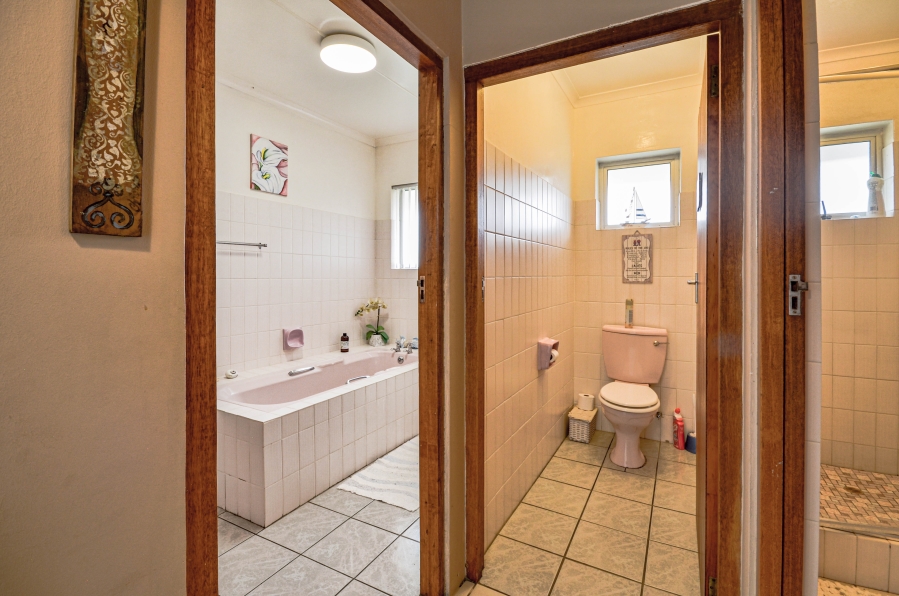 3 Bedroom Property for Sale in Pringle Bay Western Cape